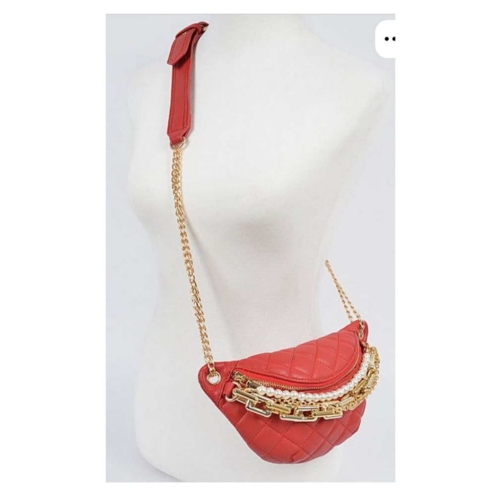 Red Chain Purse - Picture 15 of 15
